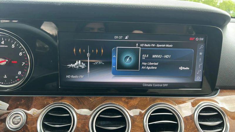2017 Mercedes-Benz E-CLASS E 300 E 300