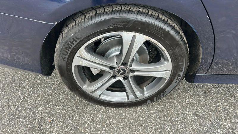 2017 Mercedes-Benz E-CLASS E 300 E 300