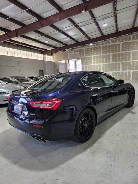2016 Maserati Ghibli Base