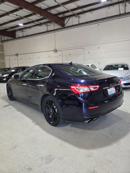 2016 Maserati Ghibli Base
