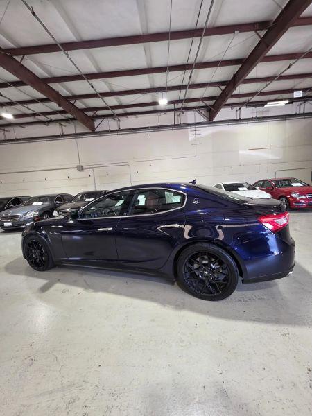 2016 Maserati Ghibli Base