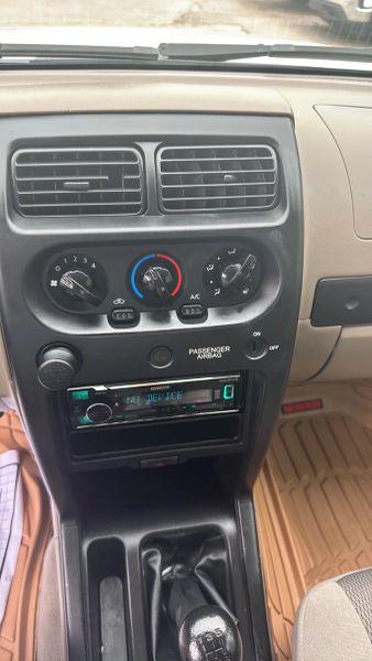 2004 Nissan Frontier XE