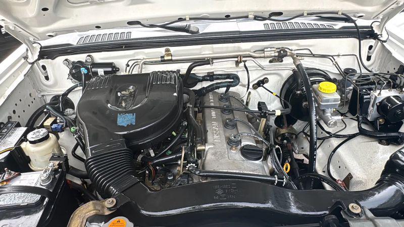 2004 Nissan Frontier XE