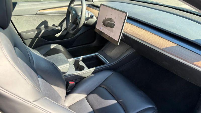 2022 Tesla Model 3 Long Range Dual Motor All-Wheel Drive