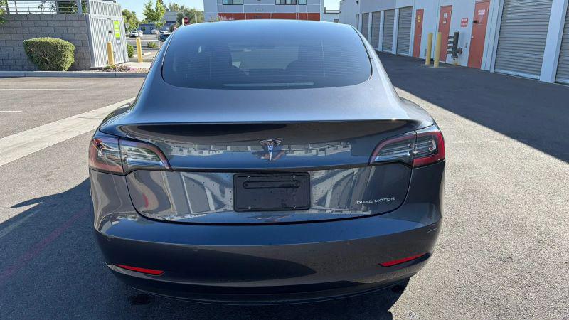 2022 Tesla Model 3 Long Range Dual Motor All-Wheel Drive