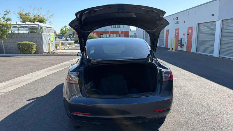 2022 Tesla Model 3 Long Range Dual Motor All-Wheel Drive