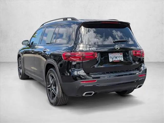2026 Mercedes-Benz GLB 4MATIC