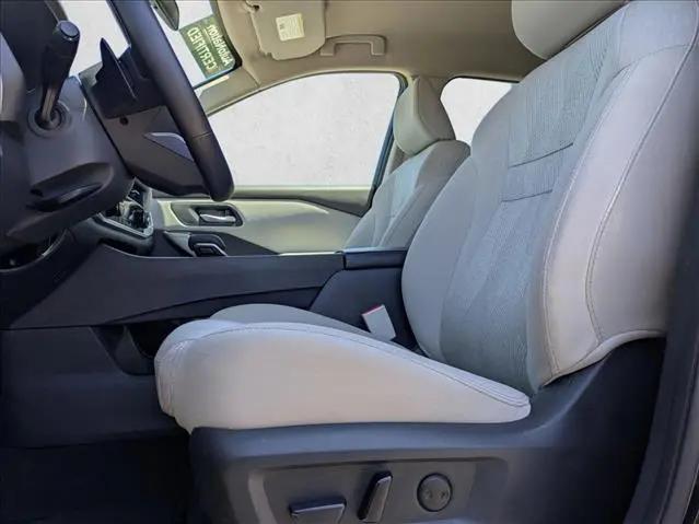2025 Nissan Rogue SV FWD