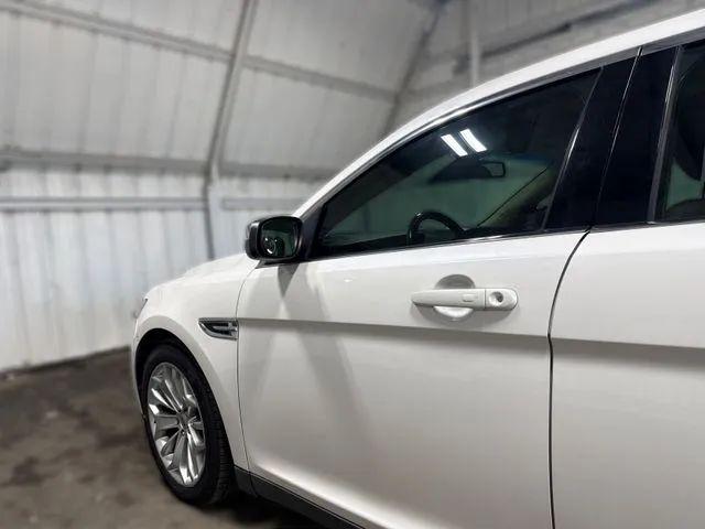 2018 Ford Taurus Limited