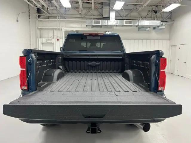 2026 Chevrolet Silverado 3500HD Crew Cab, Standard Bed, LTZ, 4WD
