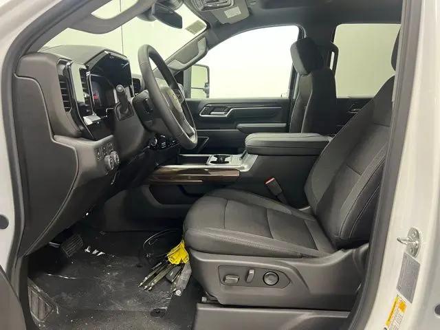 2026 Chevrolet Silverado 2500HD Crew Cab, Standard Bed, LT, 4WD