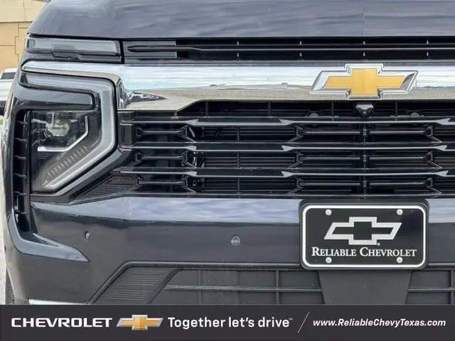 2026 Chevrolet Suburban LS, 4WD