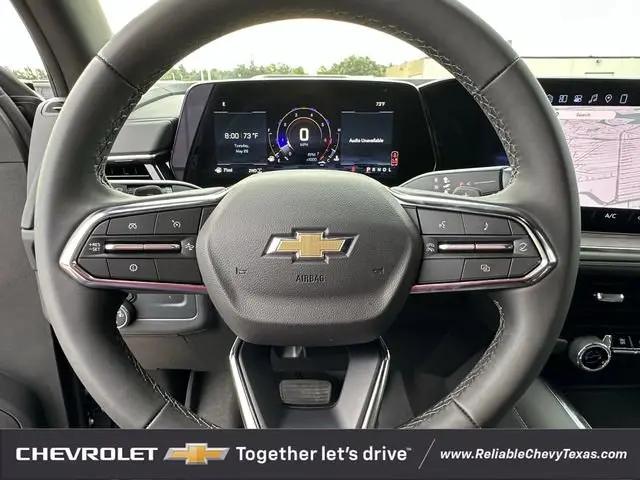 2026 Chevrolet Suburban LS, 4WD