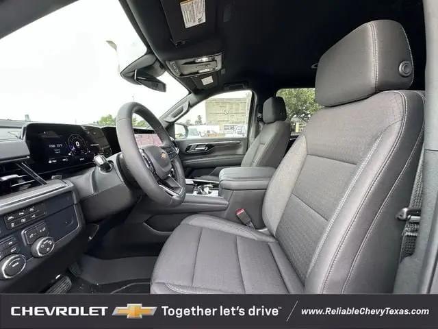 2026 Chevrolet Suburban LS, 4WD