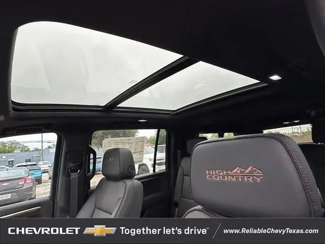 2026 Chevrolet Suburban High Country, 4WD