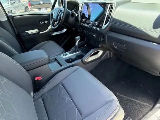2026 Nissan Frontier Crew Cab SV 4x4