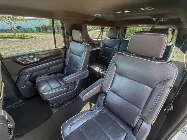 2023 Chevrolet Suburban 2WD Premier
