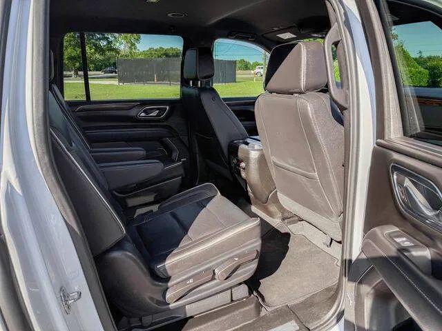 2023 Chevrolet Suburban 2WD Premier