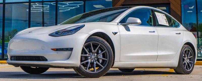 2020 Tesla Model 3 Standard Range Plus Rear-Wheel Drive
