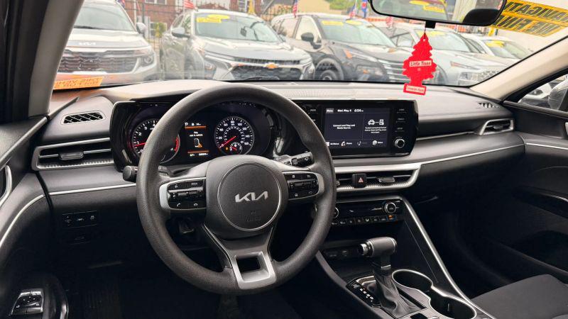 2023 Kia K5 LXS