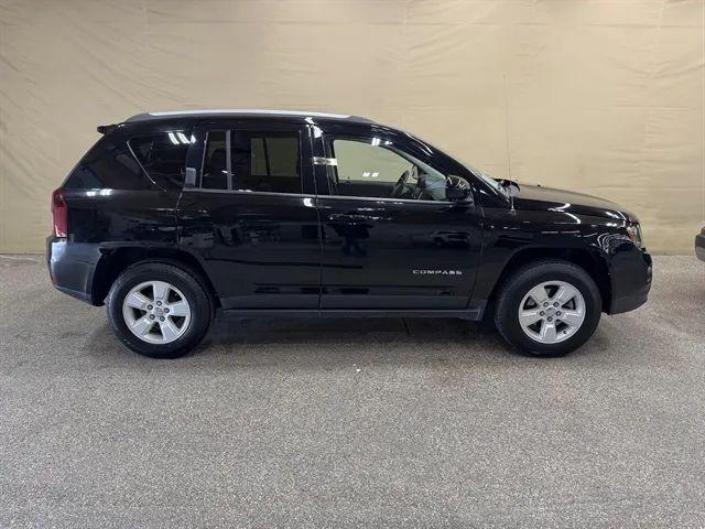 2017 Jeep Compass Latitude FWD