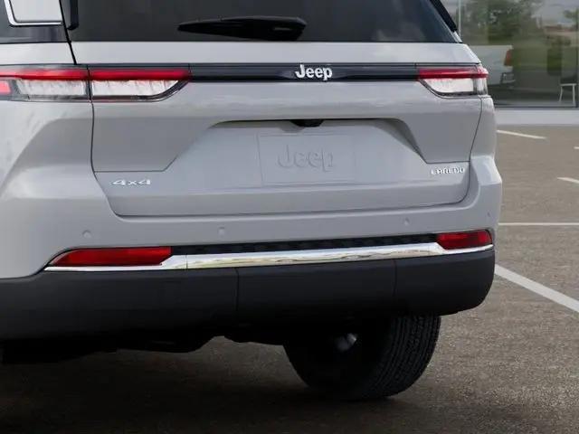 2026 Jeep Grand Cherokee Laredo 4x4