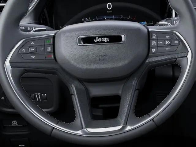 2026 Jeep Grand Cherokee Laredo 4x4