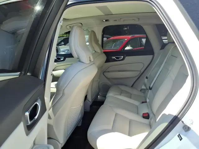 2021 Volvo XC60 T5 Inscription