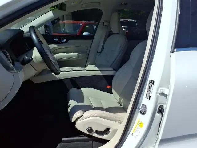 2021 Volvo XC60 T5 Inscription
