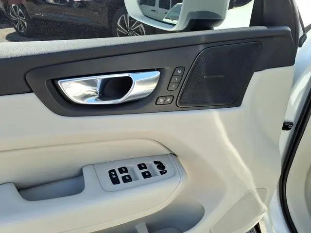 2021 Volvo XC60 T5 Inscription