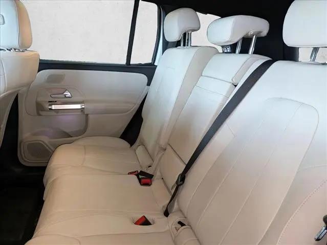 2025 Mercedes-Benz GLB 4MATIC