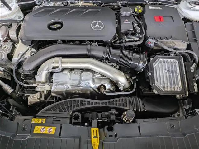 2025 Mercedes-Benz GLB 4MATIC
