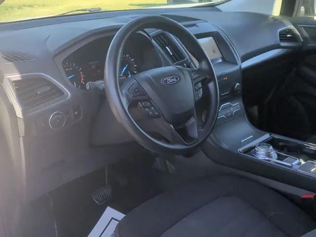 2020 Ford Edge SE