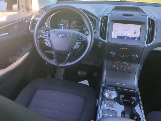 2020 Ford Edge SE