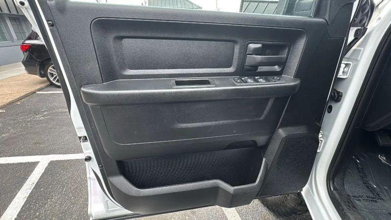 2022 Ram 2500 Tradesman Crew Cab 4x4 8' Box