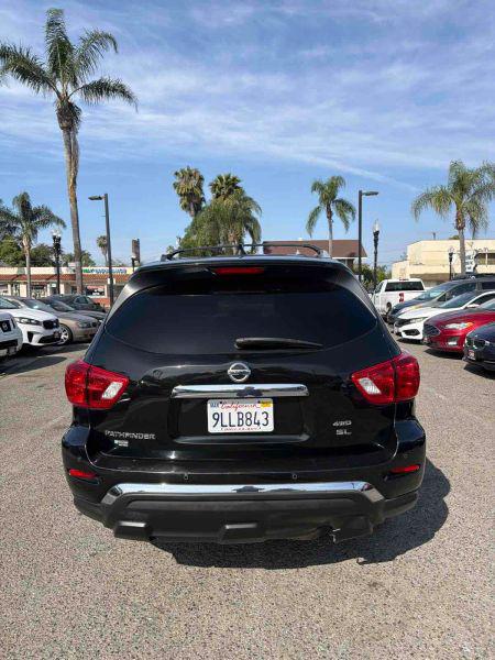 2020 Nissan Pathfinder SL 4WD