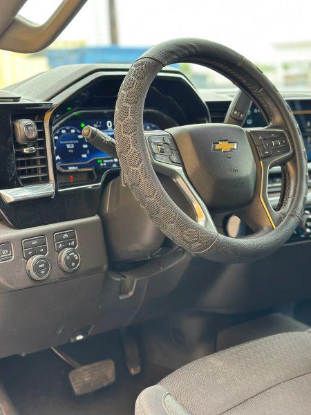 2023 Chevrolet Silverado 1500 4WD Crew Cab Standard Bed LT