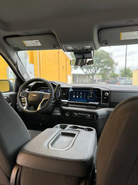 2023 Chevrolet Silverado 1500 4WD Crew Cab Standard Bed LT