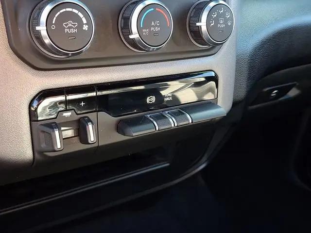 2024 Ram 2500 Big Horn Crew Cab 4x4 6'4" Box
