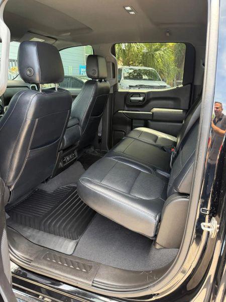 2021 Chevrolet Silverado 1500 2WD Crew Cab Short Bed LT