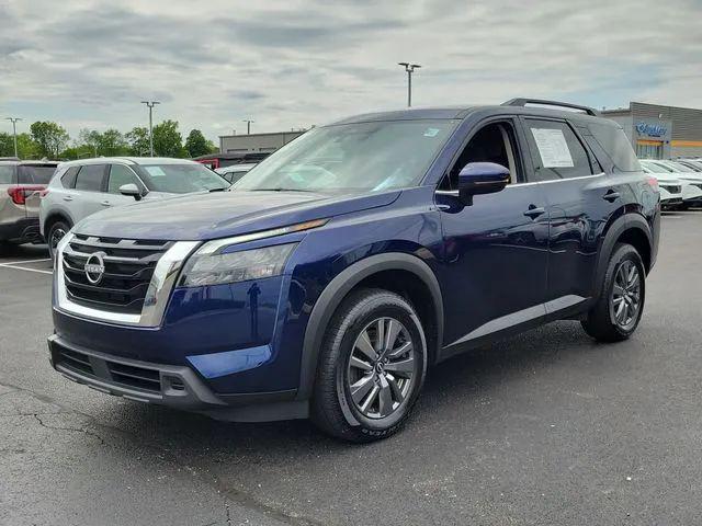 2025 Nissan Pathfinder SV 4WD