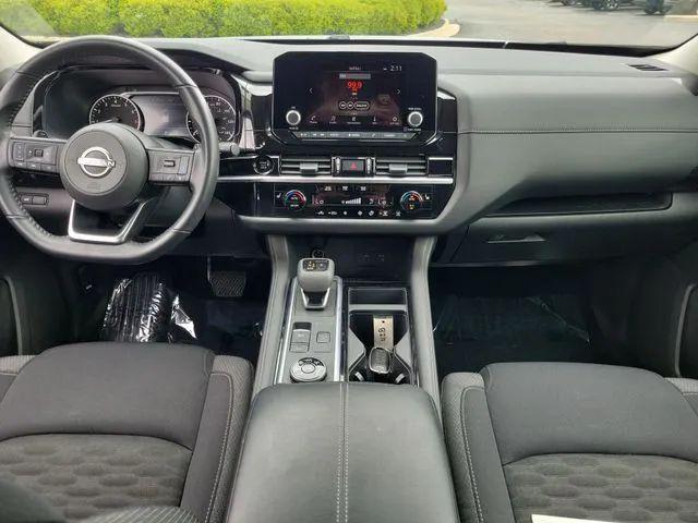 2025 Nissan Pathfinder SV 4WD