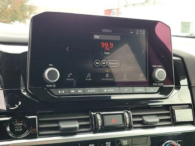 2025 Nissan Pathfinder SV 4WD