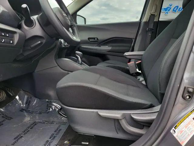 2024 Nissan Kicks S Xtronic CVT