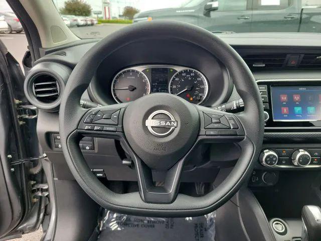 2024 Nissan Kicks S Xtronic CVT