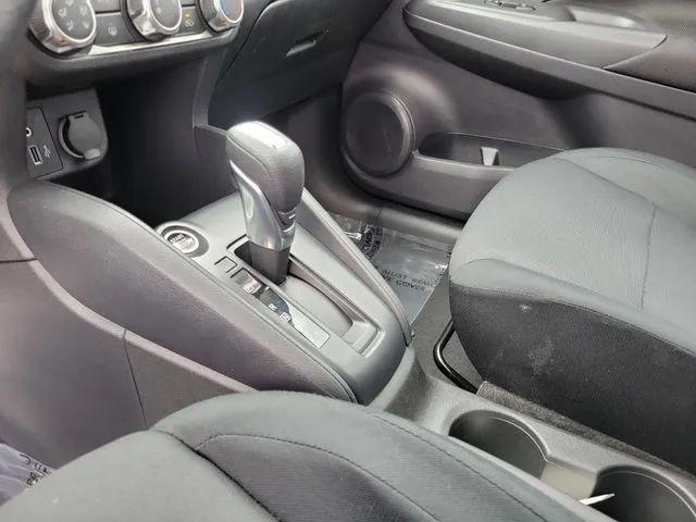 2024 Nissan Kicks S Xtronic CVT