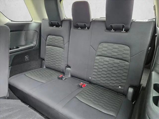 2025 Nissan Pathfinder SV FWD