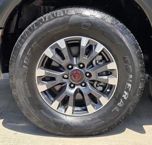 2023 Nissan Titan Crew Cab PRO-4X 4x4
