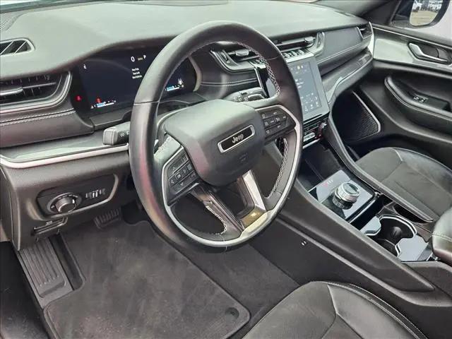 2022 Jeep Grand Cherokee Altitude 4x2