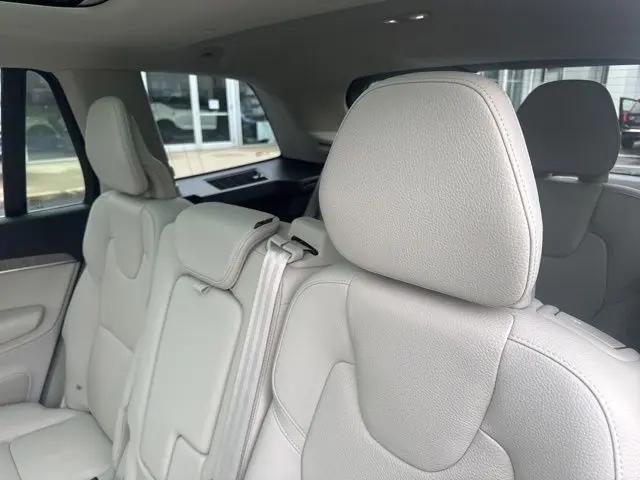 2024 Volvo XC90 Recharge T8 Plus Bright Theme 7-Seater